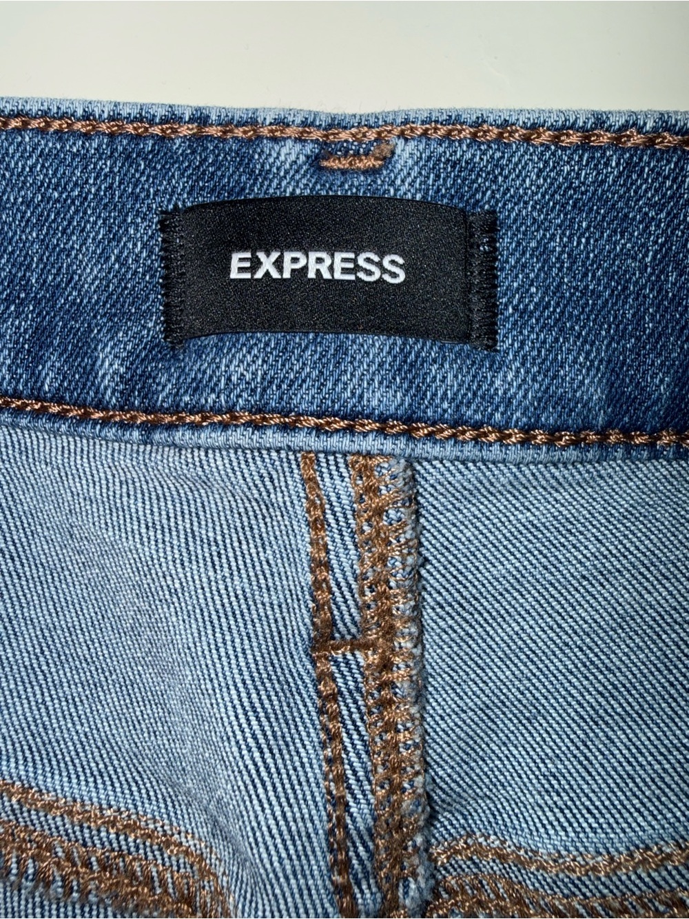 Express Skinny High Rise Jean - Picture 4 of 4